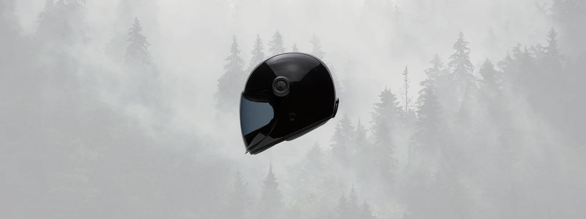 Collection de casques moto intégraux sur Blackpines.fr