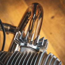 Colliers echappement moto vintage poli Motone Customs pour BMW Boxer. Blackpines.fr