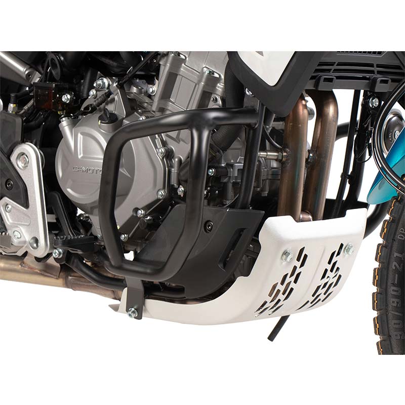 Barres de protection moteur noires Hepco & Becker pour CFMOTO 450MT. Blackpines.fr