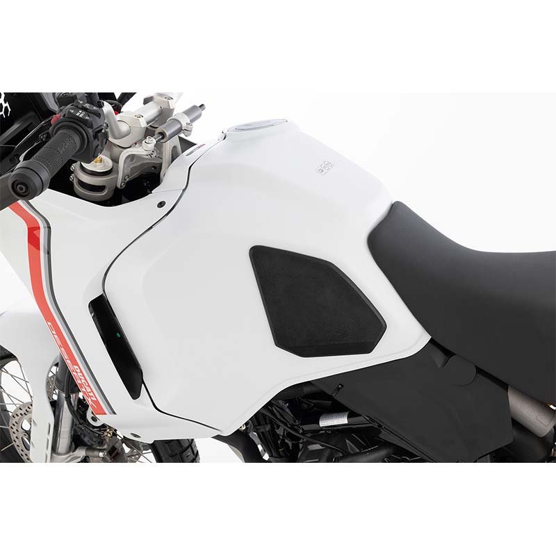 Protection reservoir moto Wunderlich pour Ducati DesertX. Blackpines.fr