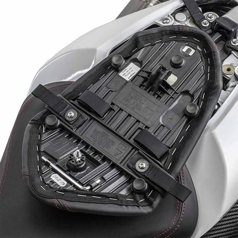 Kit de montage de sac US-DRYPACK Kriega pour Triumph Speed Triple 1050.