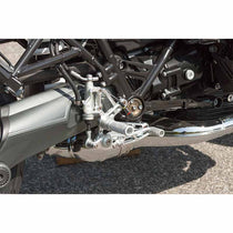 Commandes reculées argent LSL pour BMW R nineT Scrambler LSL. Blackpines.fr