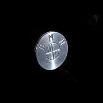 Badge Ex-Motorcycle de capot de selle alu pour BMW R NineT. Blackpines.fr