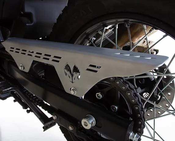 Carter de chaine pour Royal Enfield Himalayan 400. Blackpines.fr 