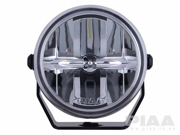 Kit phares additionnels antibrouillard blancs LP270 LED PIAA DK277X. Blackpines.fr