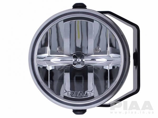 Kit phares additionnels antibrouillard blancs LP270 LED PIAA DK277X. Blackpines.fr
