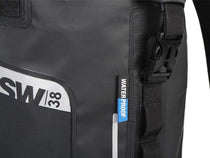 Sac moto balluchon Shad SW38. Blackpines.fr