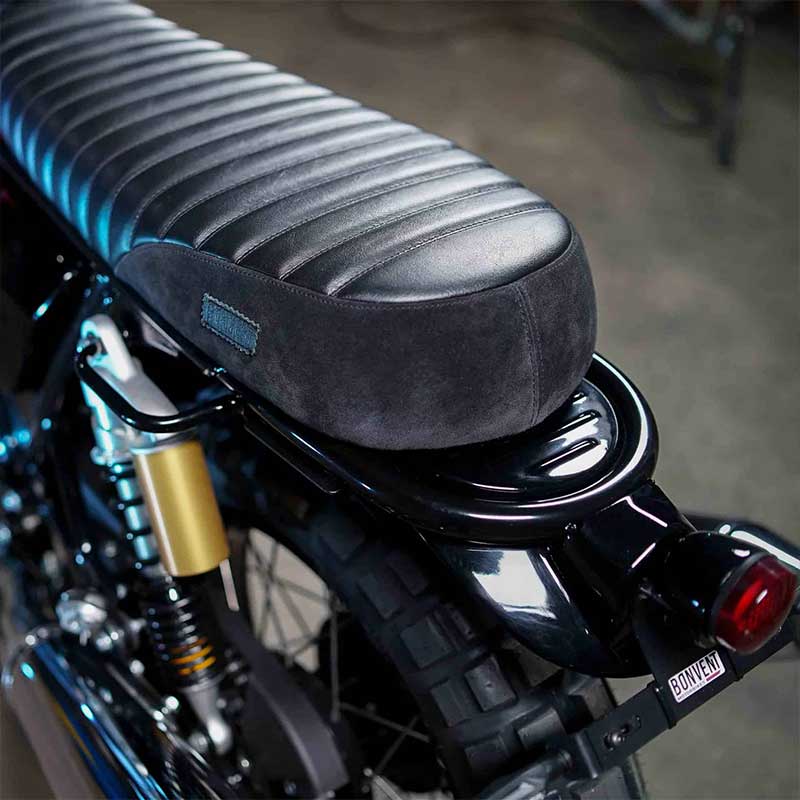 Garde-boue arriere court pour Royal Enfield serie 650. Blackpines.fr