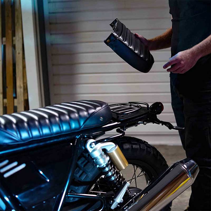 Porte-bagages Bonvent pour Interceptor et Continental GT. Blackpines.fr
