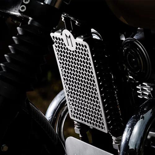 Grille de radiateur d huile Le Motographe pour Royal Enfield 650. Blackpines.fr