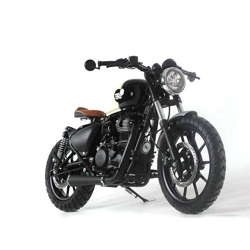 Kit Bobber Royal Enfield Meteor 350 de Hegdehog Motorcycles. Blackpines.fr