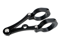 Pattes de phare en aluminium reglables en profondeur. Blackpines.fr