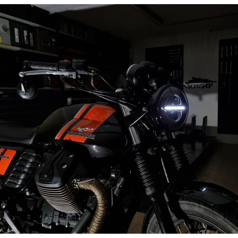 Phare avant avec optique full LED type 2  blackpines.fr  blackpines.fr