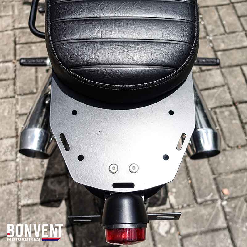 Plaque porte-bagages pour Royal Enfield. Blackpines.fr