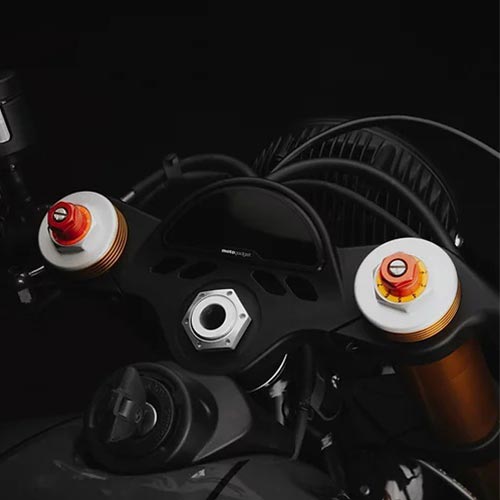 Te de fourche superieur V1 Le Motographe pour BMW R nineT. Blackpines.fr