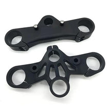 Tes de fourche Le Motographe pour Royal Enfield 650. Blackpines.fr